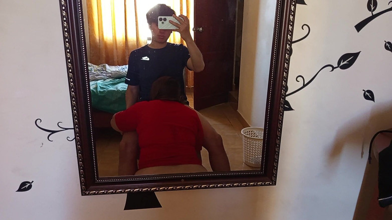 Moo DBOXXX: La mamma single che ho incontrato su Facebook vuole che...