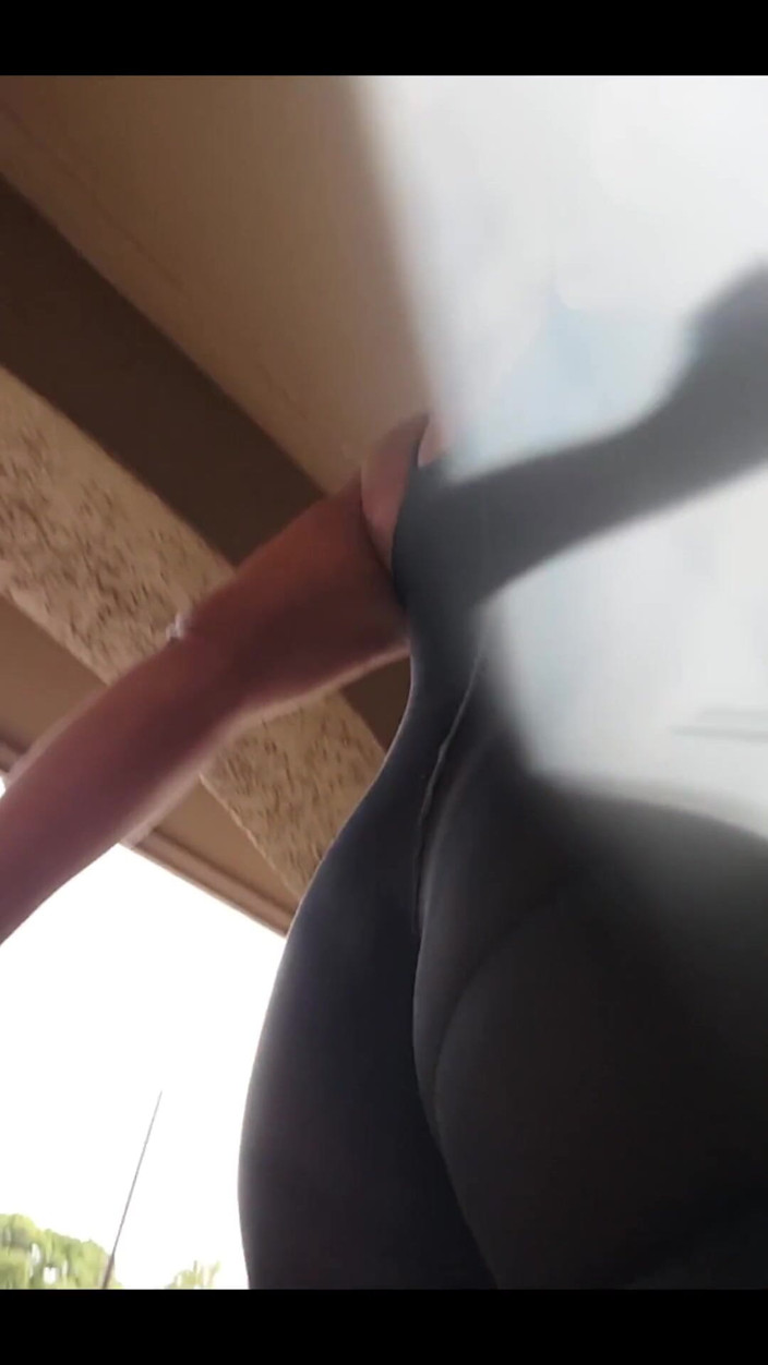 KNKY Bee: I Tried to Work Out in My Active Wear