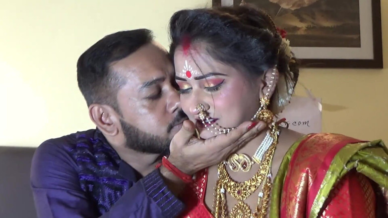Anjalisingh_sexy: Indiano quente casal profundo romance e foda