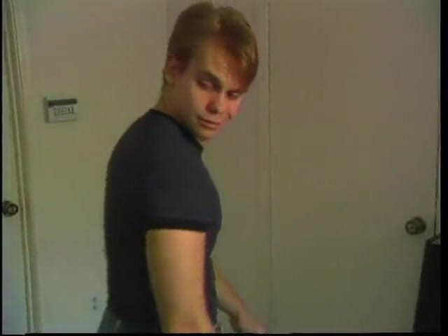 Teen Seduction: Randy babe loves getting her cunt and big butt penetrated