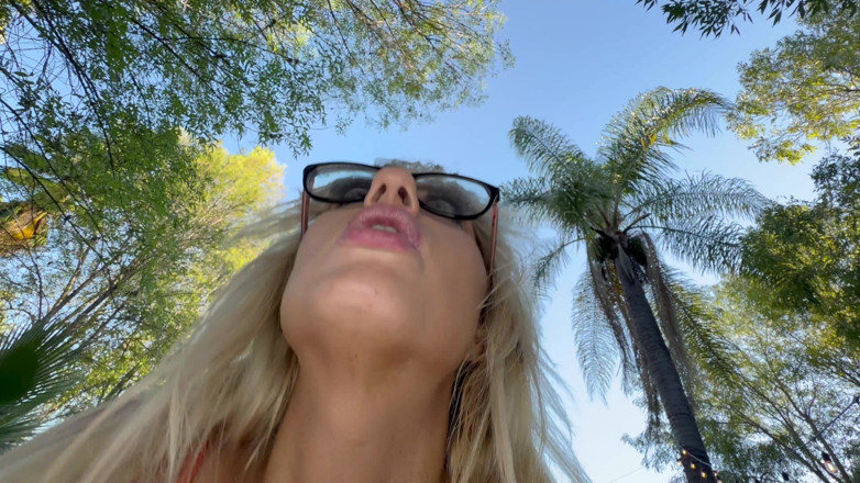 Alfiecinematic: MAMĂ SEXY și excitată Jessica Ryan Bang pe VEDERE LA PERSOANA 1