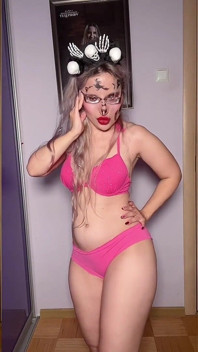 Sissy si arrende asmr m per Paypig Pleasure clip di findom Goaldigger