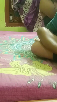 Andhra Telugu, mătușa Sabita, se fute fierbinte în lenjerie babydoll sexy