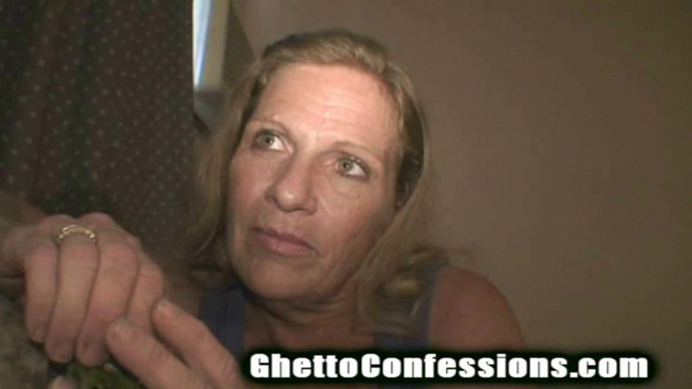 Ghetto Confessions: Потворна бабуся колишня стриптизерка, сука, великі цицьки, мінет, сперма, язик повії!