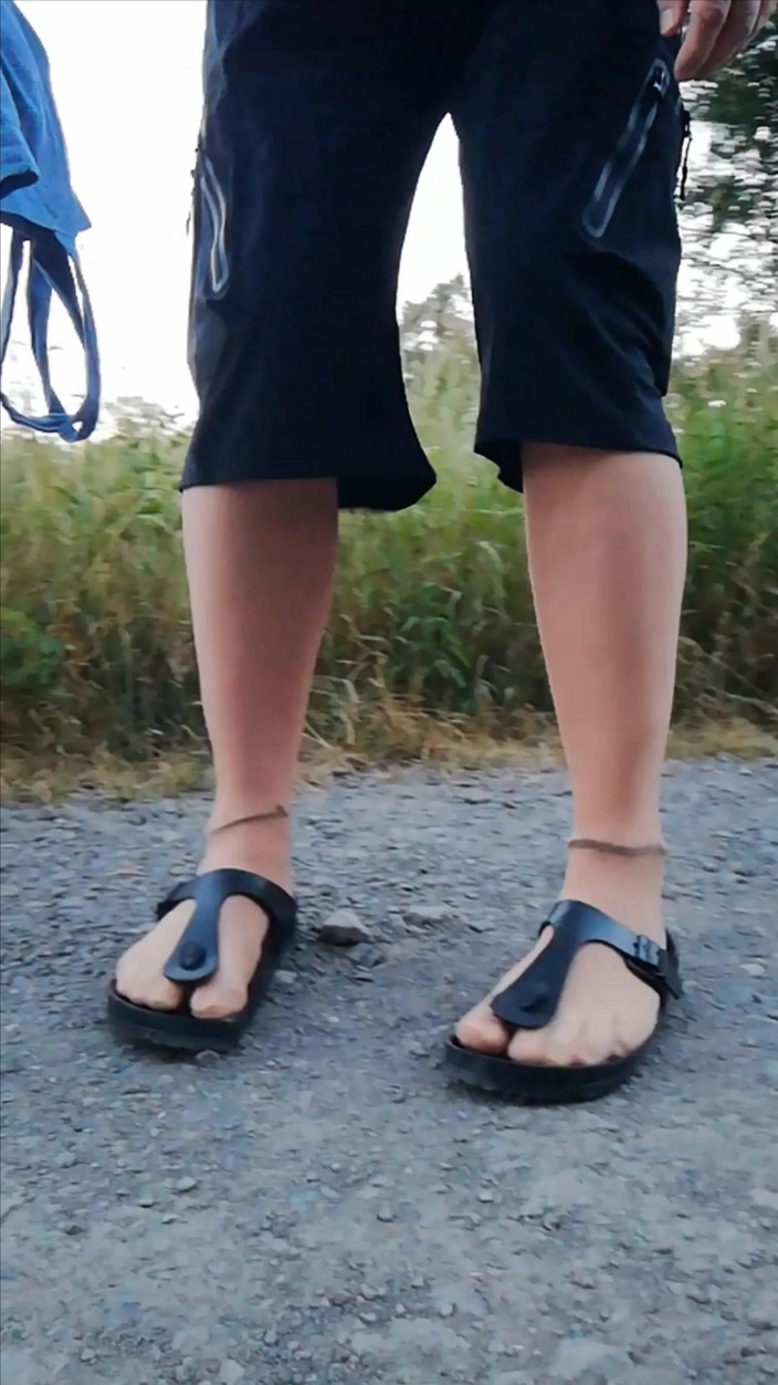 Carmen_Nylonjunge: カルメン・ナイロンユンゲがパンティストッキングまでストリップショーをやる