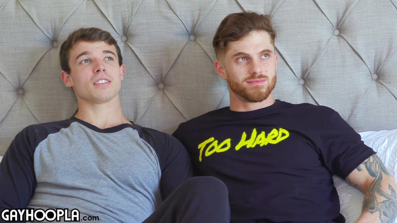 Gay Hoopla: Две суперзвезды Str8 jocks жестко трахаются