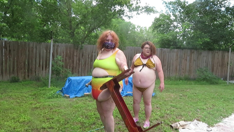 BBW nurse Vicki adventures with friends: Clean stuff and each other with hose me and BBW...