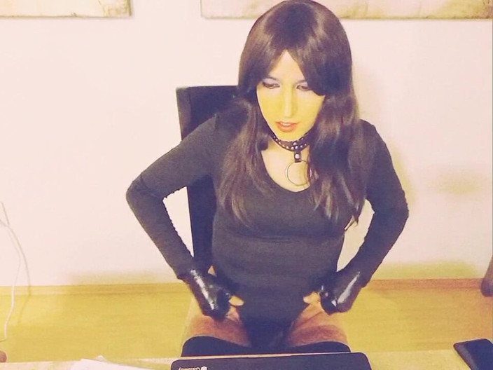 Tammy sissy slave: Melancap Kaya Di Rumah