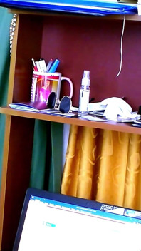 Berkongkek di pejabat belakang dengan Garabas dan Olga