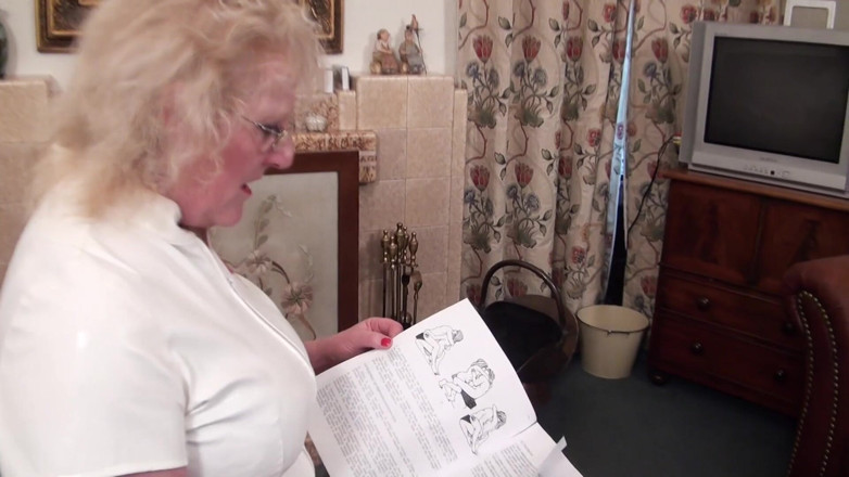 Dirty Doctors Clips: Nurse Claire riding the Symbian