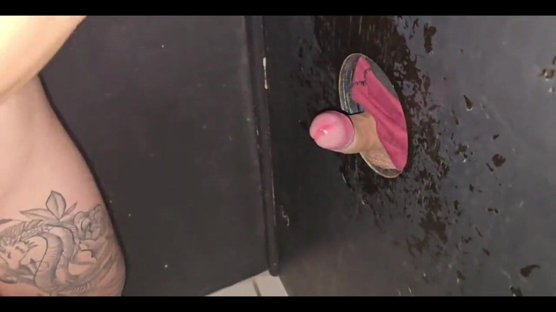 Jenni Faria: Nemáme vždy štěstí u gloryhole, paroháč mě natočil s malým, tenkým...