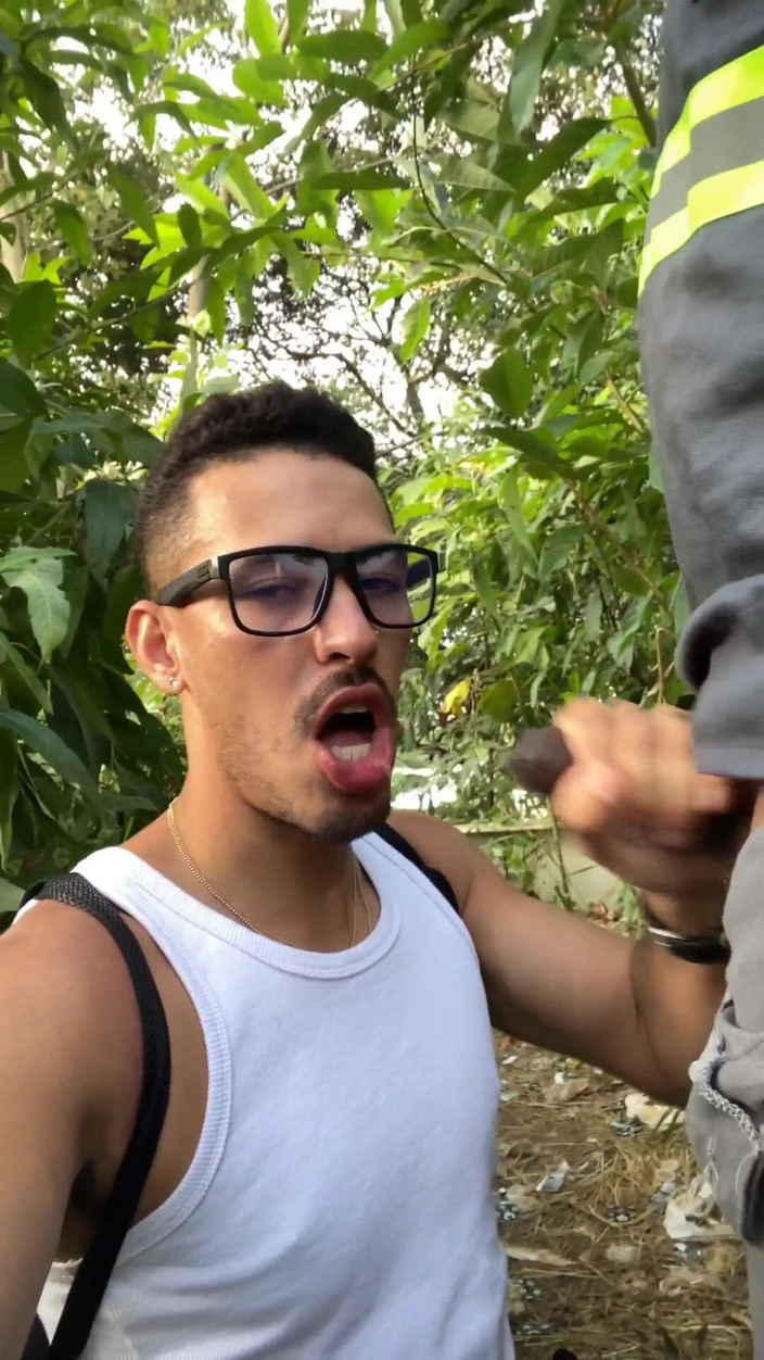 SEX GAY AMATEUR: Bouwvakker neukt jongen op bouwplaats