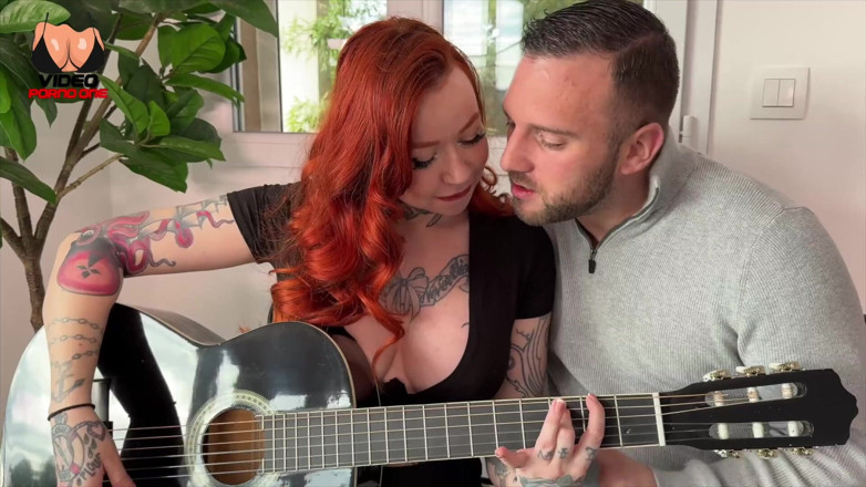 Video Porno One: Ich habe alles von meinem Musiklehrer geschluckt!