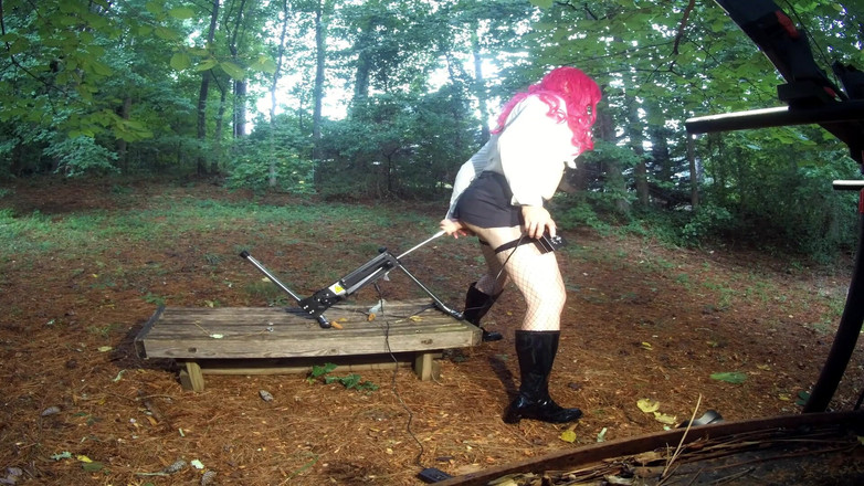 Jon Screcrow: Pieprzona maszyna grabieży crossdresser tyłek