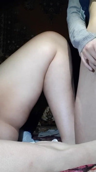 Quente masturbação mútua de um casal lesiano real
