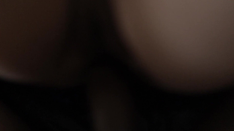 deafheaven666: Peituda indo menina aconchegada por trás enquanto usa vestido de...