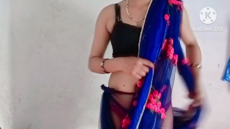 Ankurpriya000: 義理の義兄が見つかったとき、ホットなバービーがオープンに入浴しているところ 義理の義理の兄弟が見た