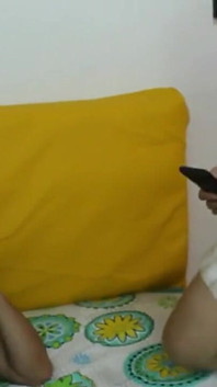 Mon amie excitée adore quand je lui baise très bien la chatte en échange d’une histoire complète