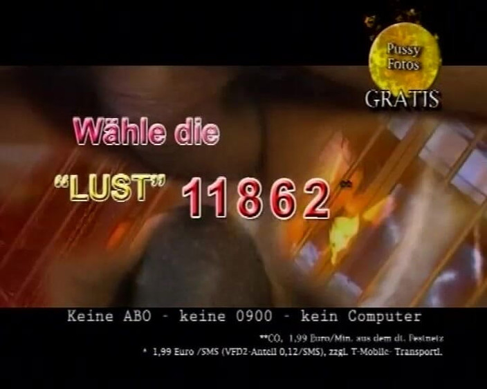 All you need to fuck: Gagică blondă tachinare în aer liber și futai în bunkbed frenezie