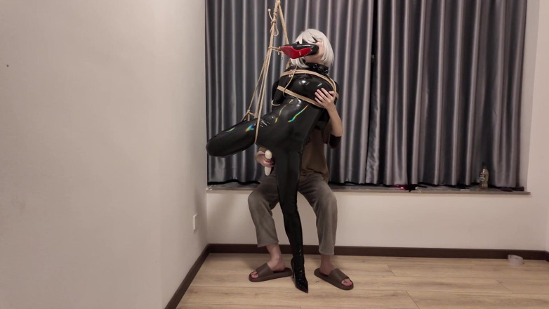 Aisan girl bondage: Hs20-gadis dengan jaket kulit ini diikat dan disiplin