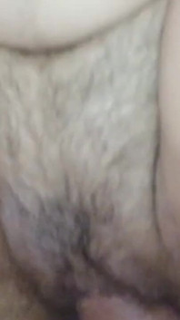 Ich mag es sehr, wenn Stiefvater meine Muschi fickt
