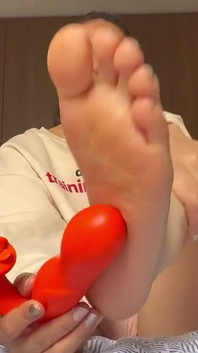 Os Pés Da Minha Namorada Me Deixaram Muito Excitado