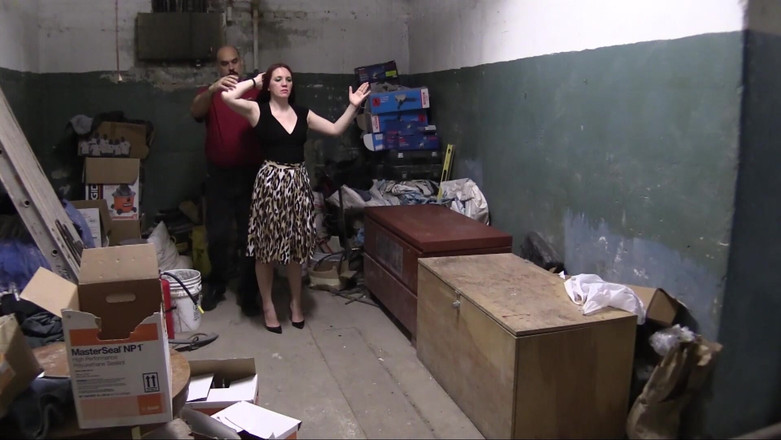 Evangelines Fetish: 얼어붙은 지하실 모험