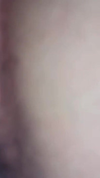 좋은 품질의 섹스를 하는 그녀의 몸을 촬영하는 18살 마른 의붓여동생