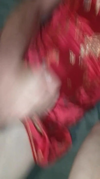 Lars Damberger masturbasi dengan Asia Cheongsam merah