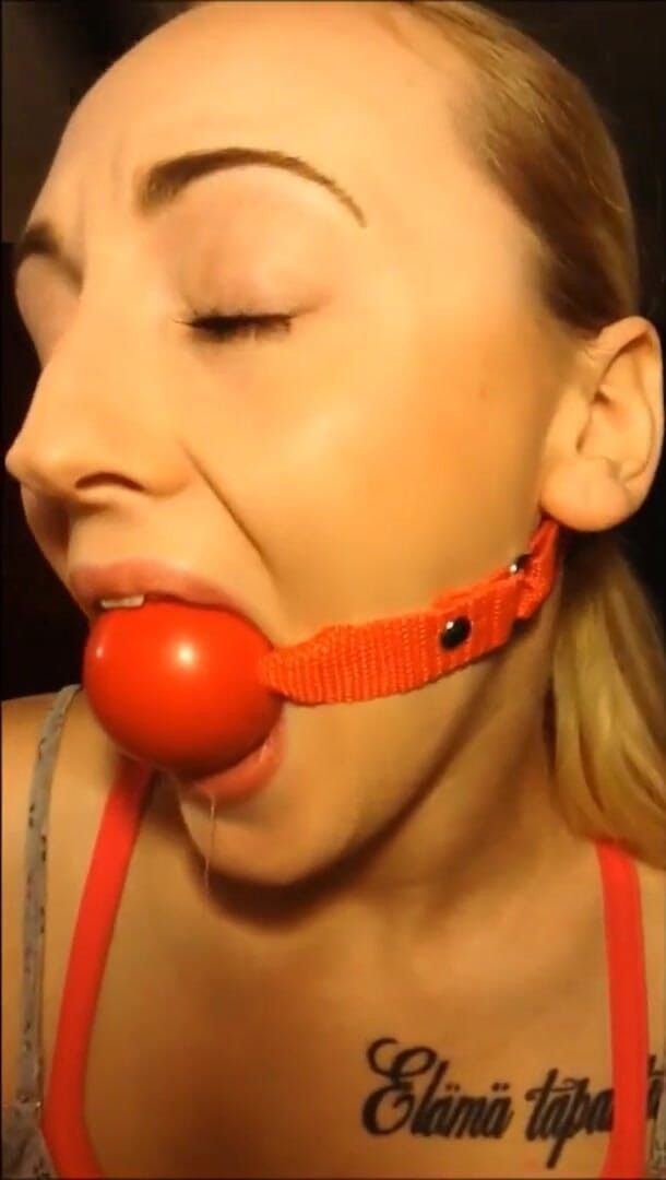 Selfgags classic: 나는 너의 재갈을 물로 은밀하다!
