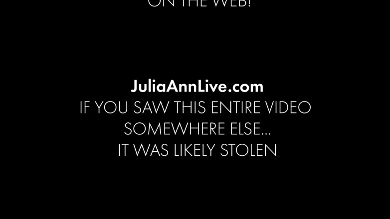 Julia Ann: Mid Day MILF Office Surprise!