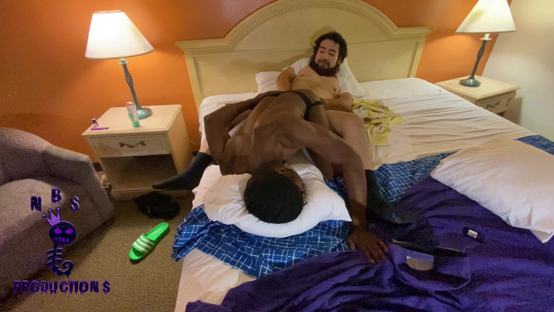 NB Topper: Чорношкірі заводчики 100