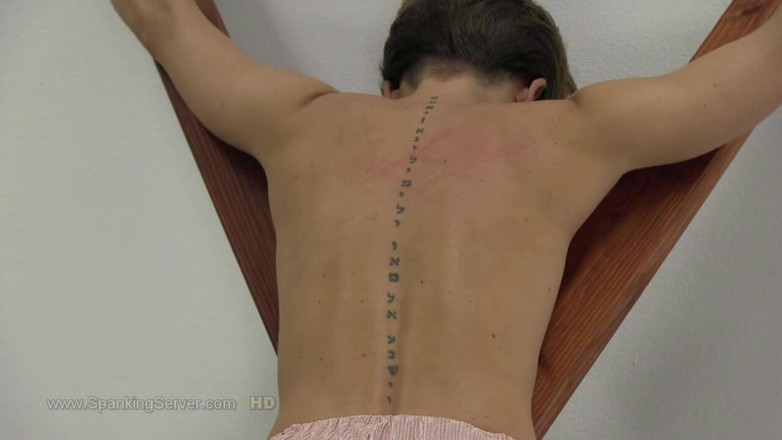 Spanking Server: Sasha senza preservativo frusta lezdom