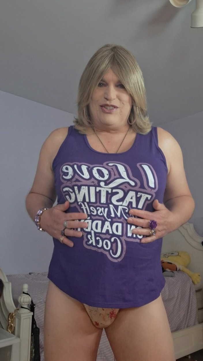 Victoria Lecherri: 我可以在他的鸡巴上品尝我的阴户！