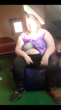 Kittelfetisch Tammara Im Engen Kittel