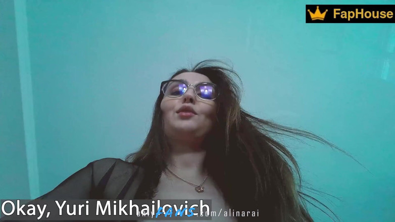 Alina Rai: - Je ne comprends pas, ma belle-mère, pourquoi tu n'as...