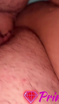 Amatör iri güzel evli kadın yakın çekim şişman amcık sikiyor bakış açısı