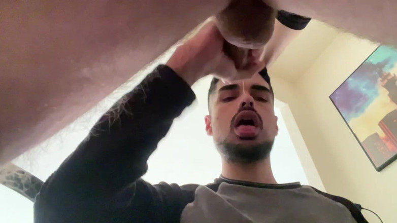 Nenesgaymers: Arkadaşlarımın döllerini yiyorum