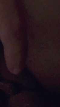 Bâillonné attaché, il me baise comme une pute offerte squirte sur mon visage et me seins comme une salope vide couilles pour jouir français