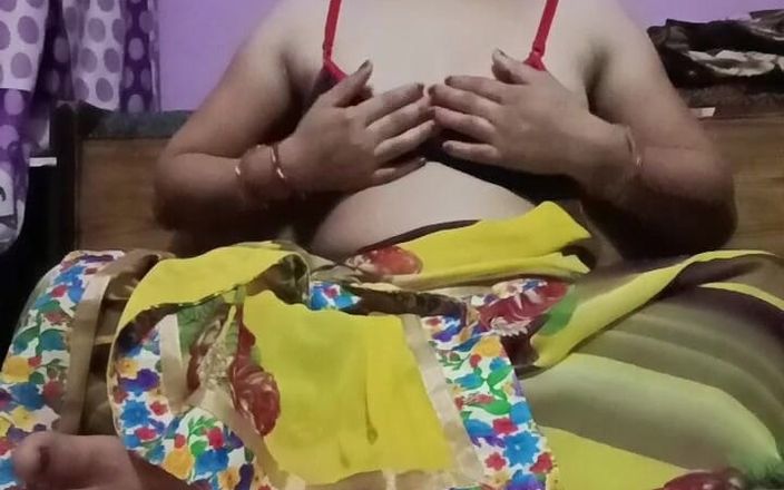 StepSiblingCaught: Indiana tia dedilhando sua buceta rosa sexy