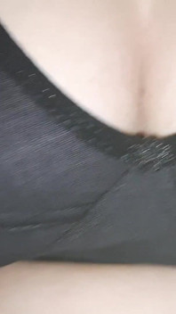 見せびらかす
