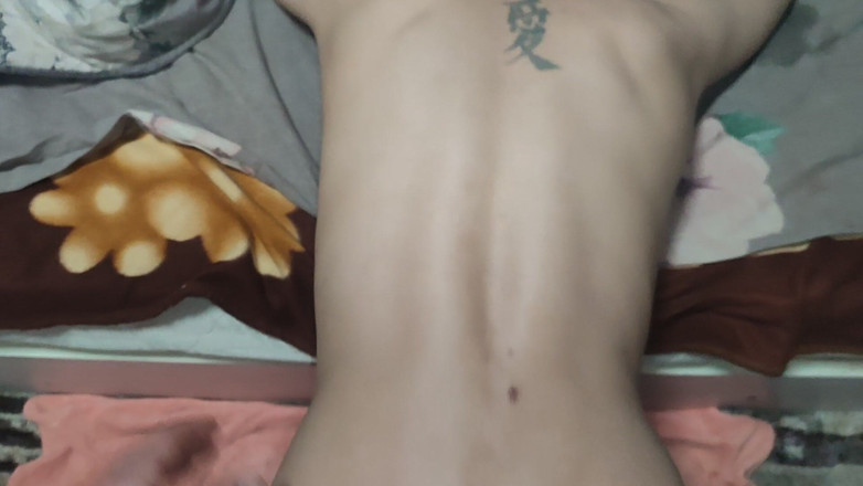 DirtyLubov: Hậu môn với khỏa thân tóc đen