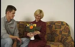 Hairy mature slut gets fucked by a younger dude