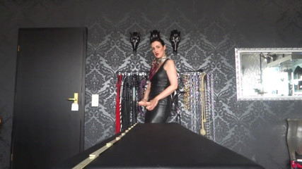Lady Victoria Valente: Sarcină de masturbare perversă și foarte excitată pentru tine!