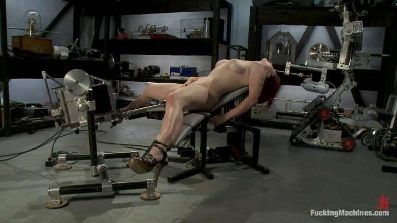 Fucking Machines by Kink: Amateur Girl Friday Zoe