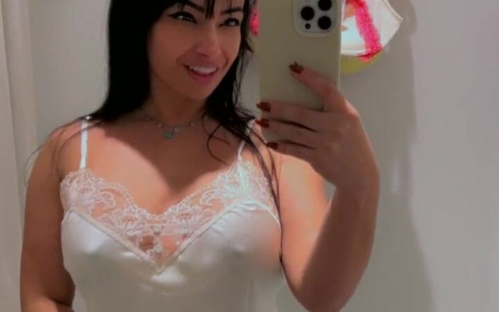 Emanuelly Raquel: Selfie en el probador