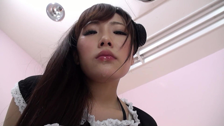 Asian porn collection: Маленька японська косплей тінка з маленькими цицьками при інтенсивній неохайному мастурбації з ділдо