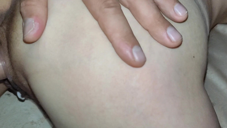 Hotlia: Het is een echte seksvrouw