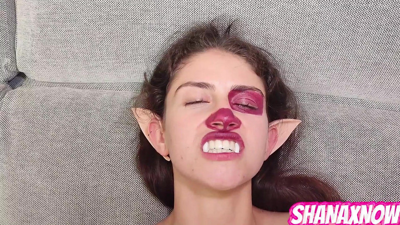 Shanaxnow: Ciało przekształciło się w napaloną wilkołak kobietę fantazje stopy