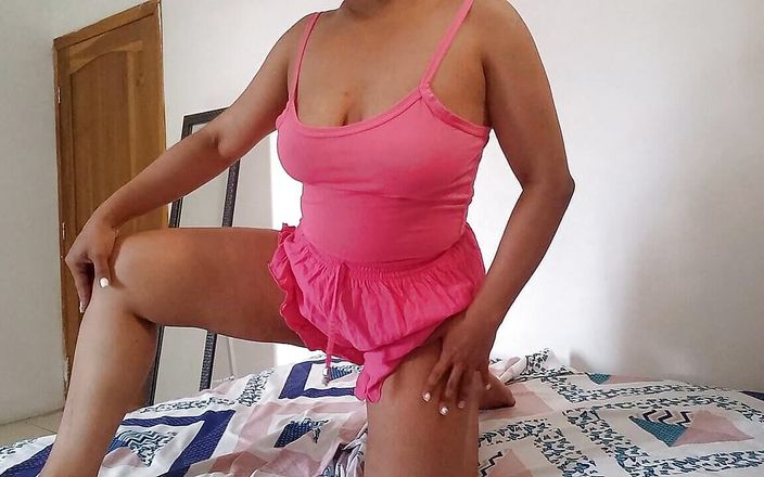PATY PATY: अपनी गांड के साथ लैटिना और उसके स्तनों के साथ कूदना चाहता है उंगलियों और स्वादिष्ट लंड